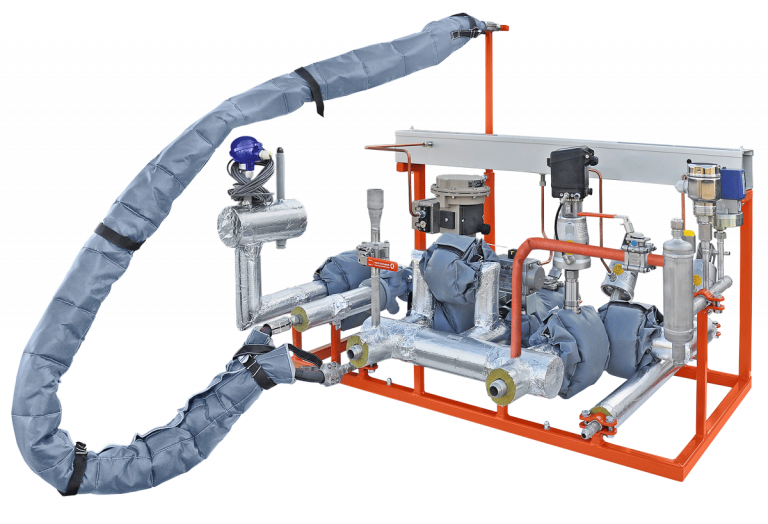 Isolierfabrik IFS-Plast25 Isolierkissen, IFS-MW20 Mineralwolle Rohrisolierung, Silikon Hitzeschutzschlauch an einer Industrieanlage montiert, Wärmedämmung und Hitzeschutz für den Industrieanlagenbau, Chemieindustrie, Raffinerie, Lebensmittelindustrie, Reifenindustrie, Prozesswärme, Isolierung für Rohre, Schläuche, Energieketten, Ventile, Armaturen, individuell angefertigt